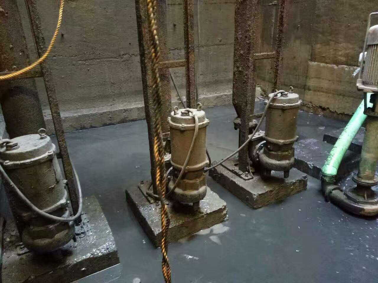 汉南污水池清理